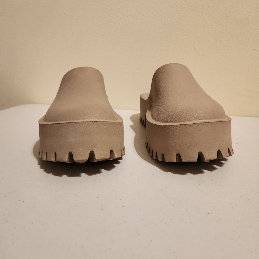 Jeffrey Campbell Taupe Platform Clog Mules - Picture 2 of 9